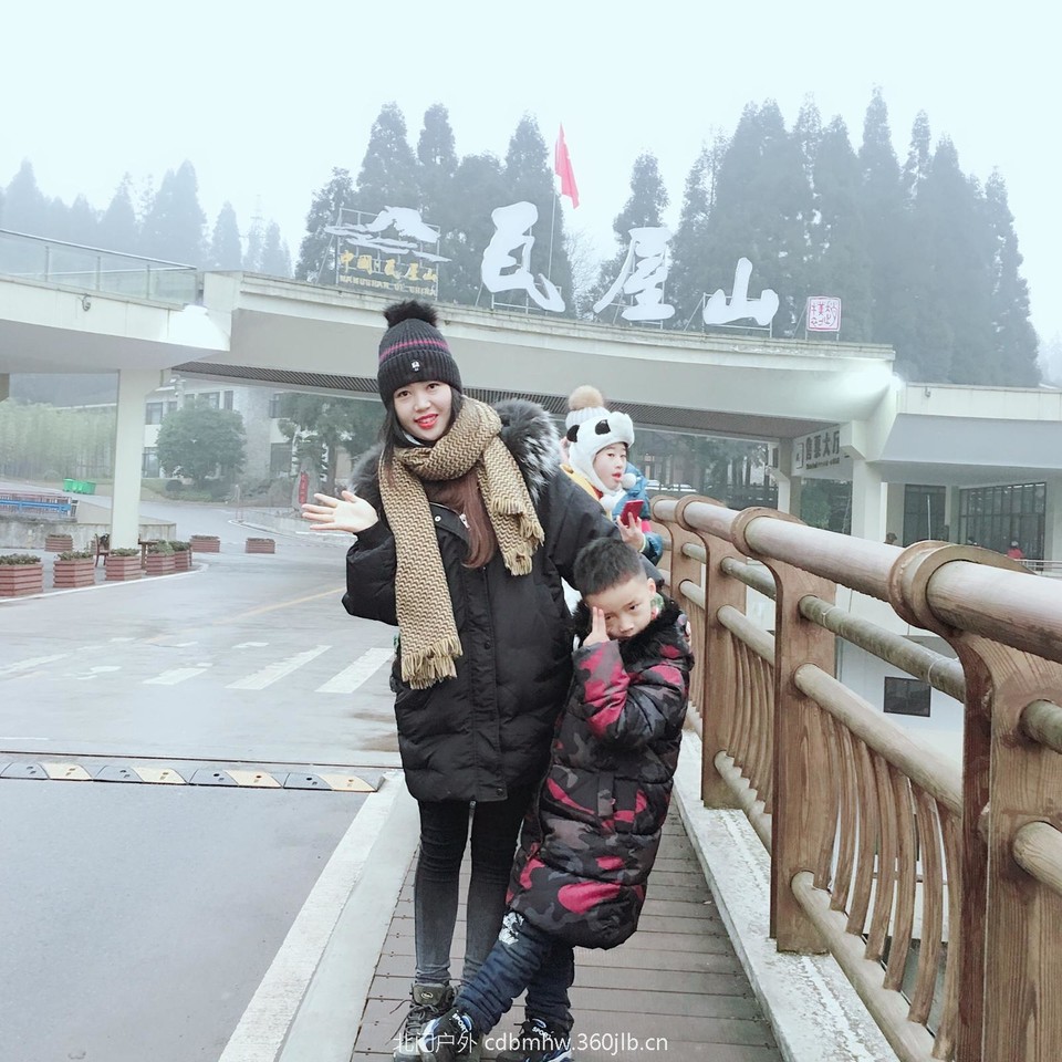 776071E8-DC1F-4271-ADA9-F226ED12A7CD