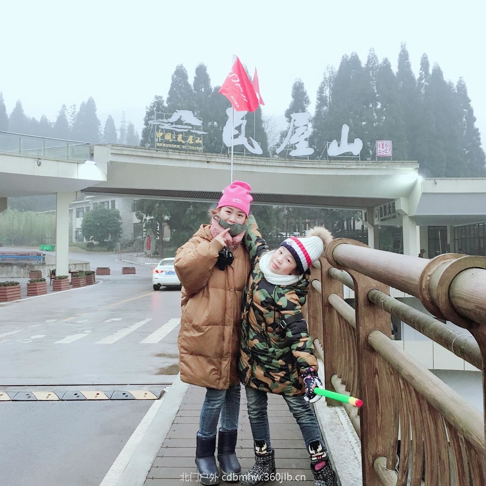 F9D5E52D-89C7-4A31-BA6D-03B3E862599A