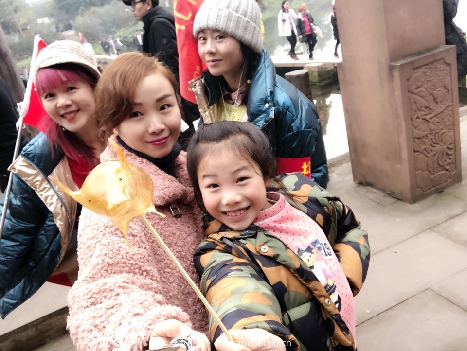 B6562563-97A1-4BCA-98AB-BC983152C70D