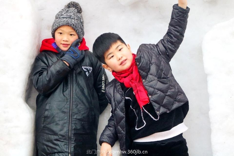 8AD3C6D2-DF94-4DA6-9393-962F6786B693