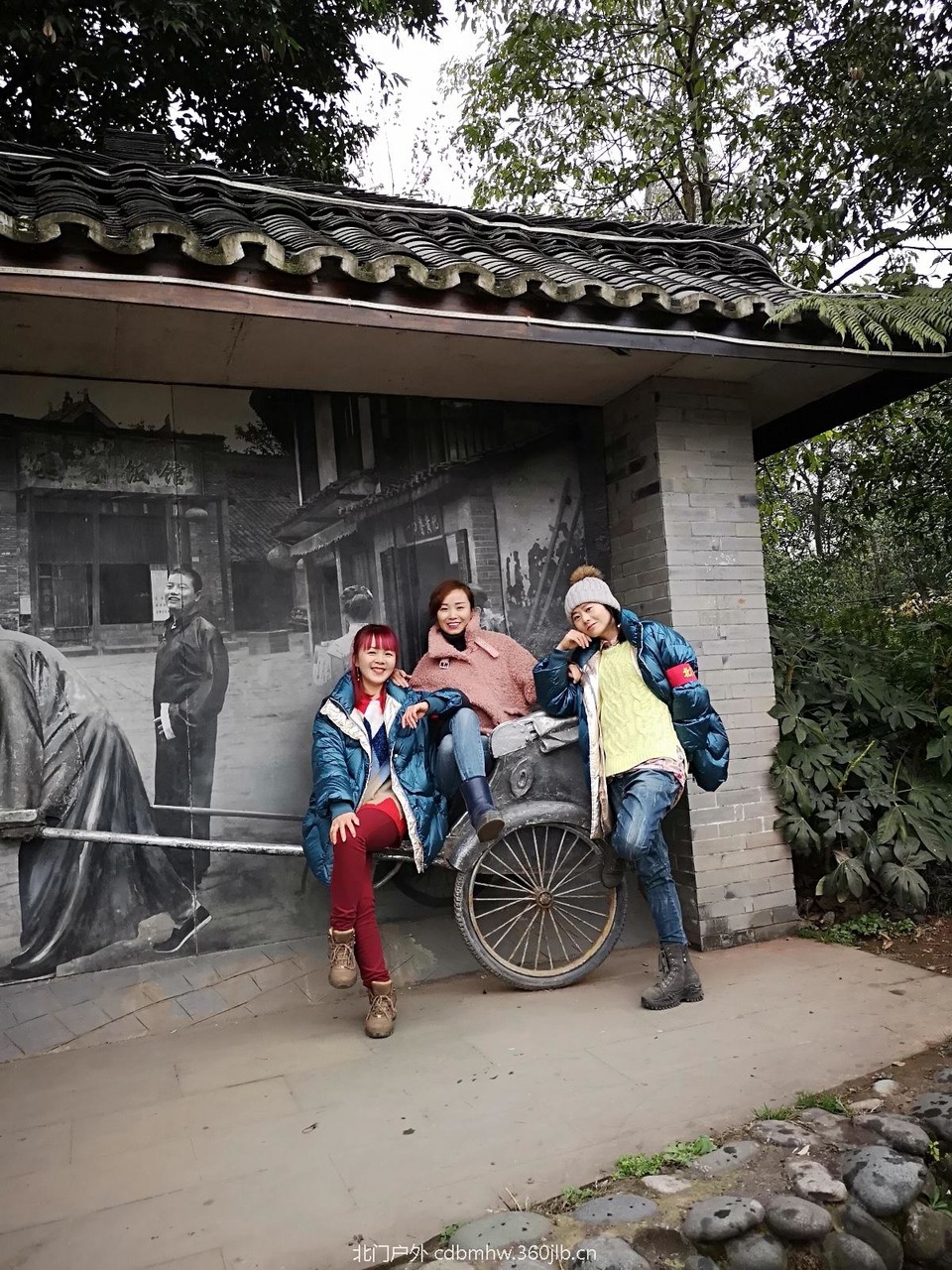 9AD6122D-ADB6-46B2-AF85-1D4889C67362