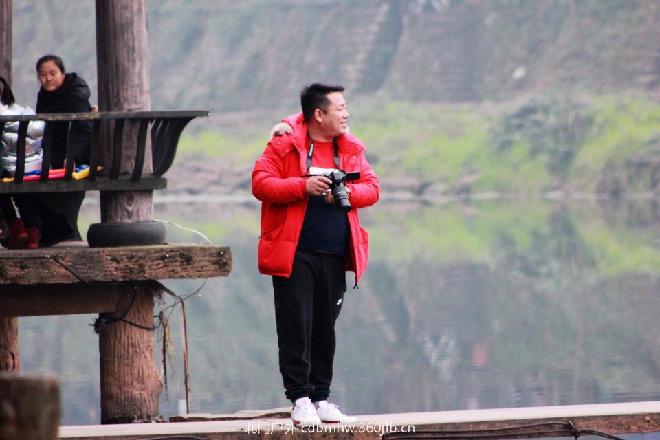 61183BC8-C624-4041-A5BC-0C1259F3D4B1