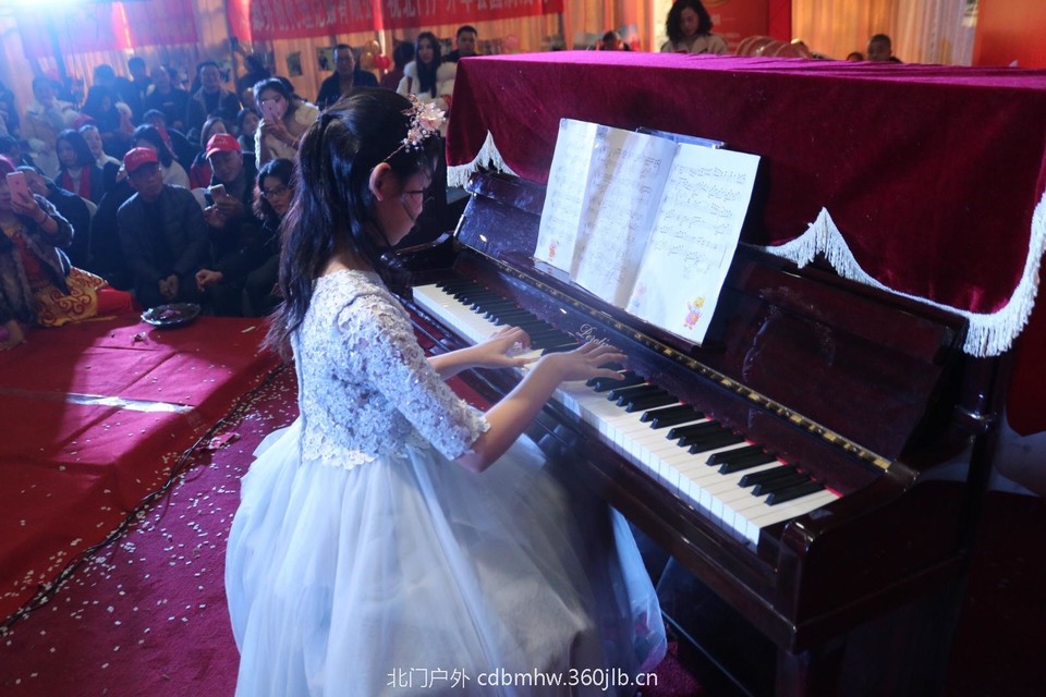 C09EF147-D2F9-4293-8E0C-D9E03130E1C0