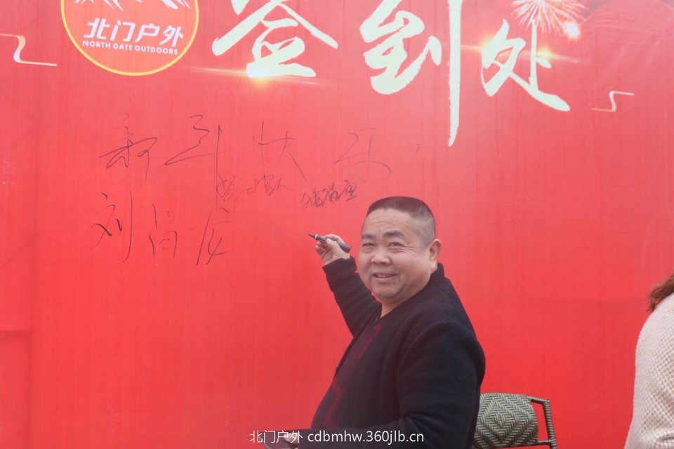 17C89BA7-41BB-4E03-A604-994F5E99EC11