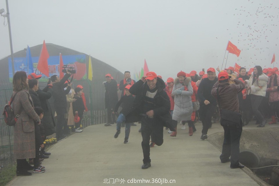 A7D10E6B-D9BD-40E6-98E3-B3B177AC67B4