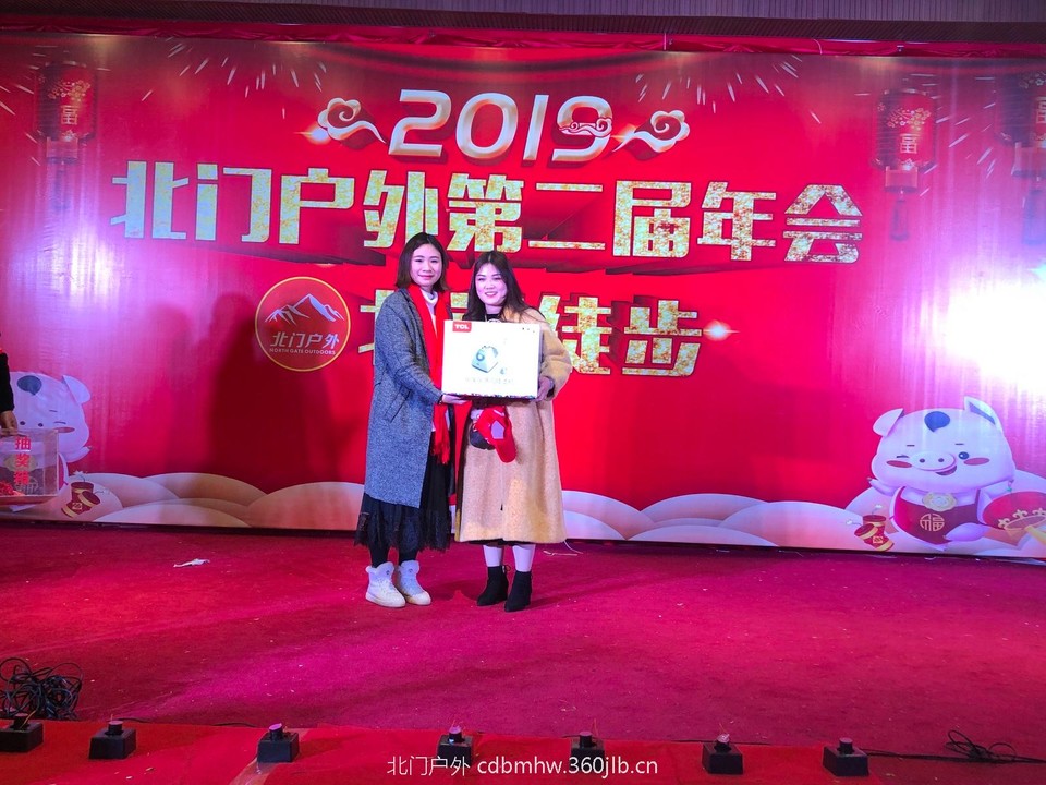 EEE416A9-6C13-4606-BDA4-1BB266C054ED