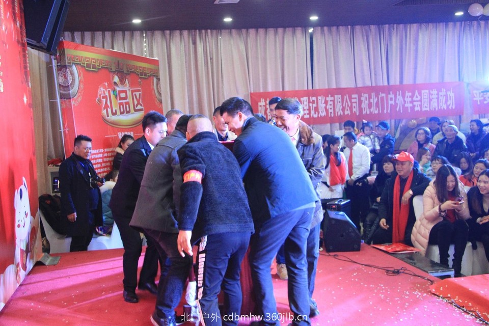 B4E6CB92-A27B-41B9-8390-EBFE3CAA7B60