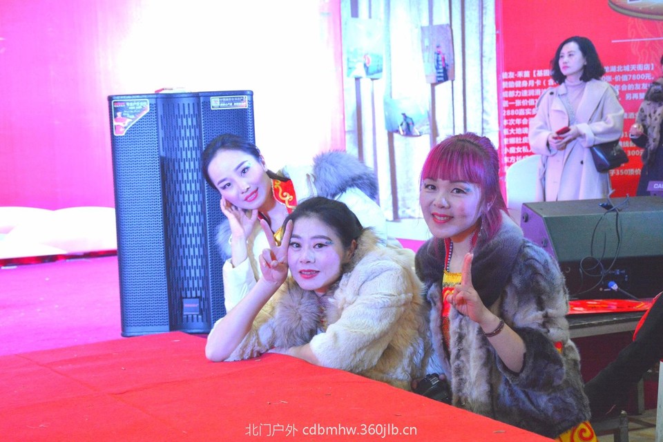 99355DB5-64CC-4002-9E4E-4F92826701FF