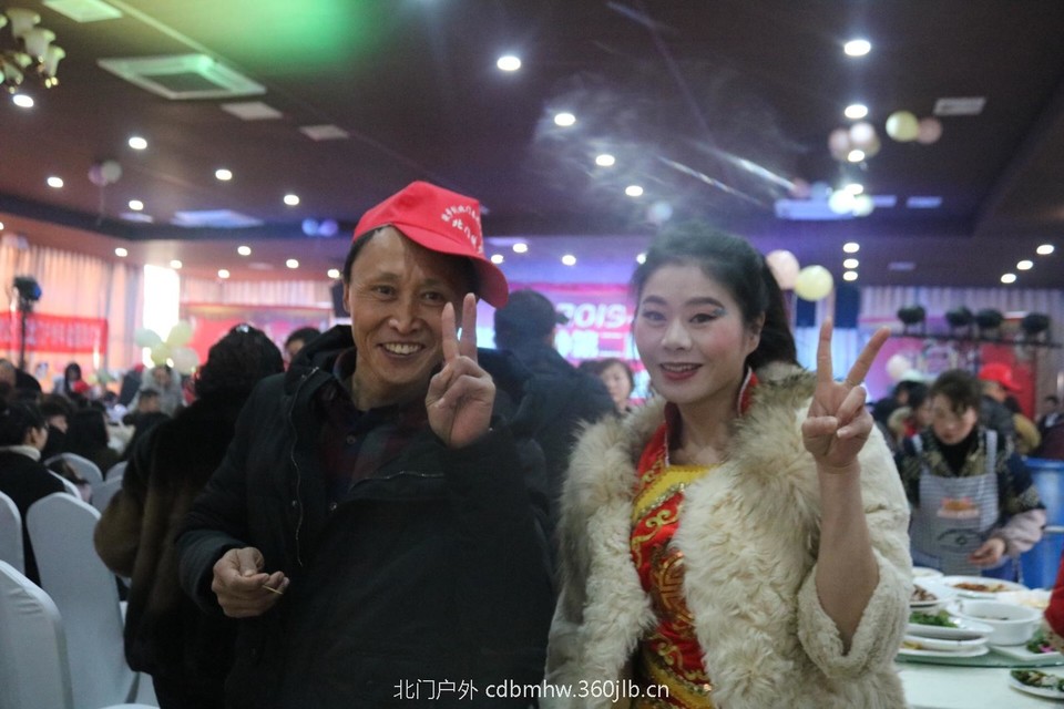 63CE0442-F0F3-4A4D-8C83-8936768E816D