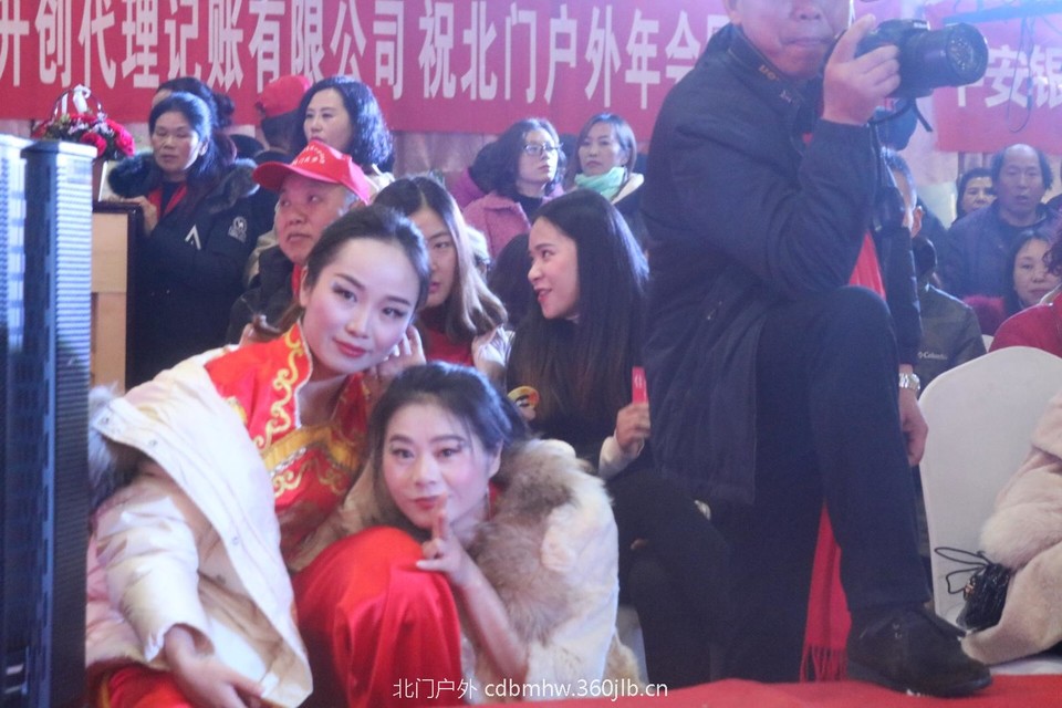 14C4DE15-9140-40B3-9332-9BABAD223991