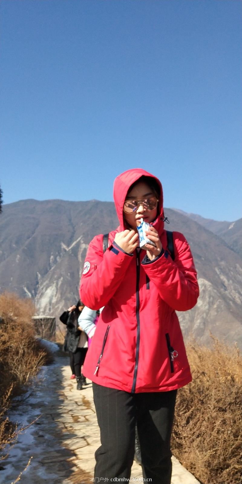 BA4A9D14-BB4B-4BD2-9114-D557E392D24F