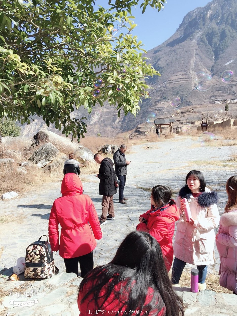 6D9408A1-FAC5-4F2E-86B9-D5E08CF47A14