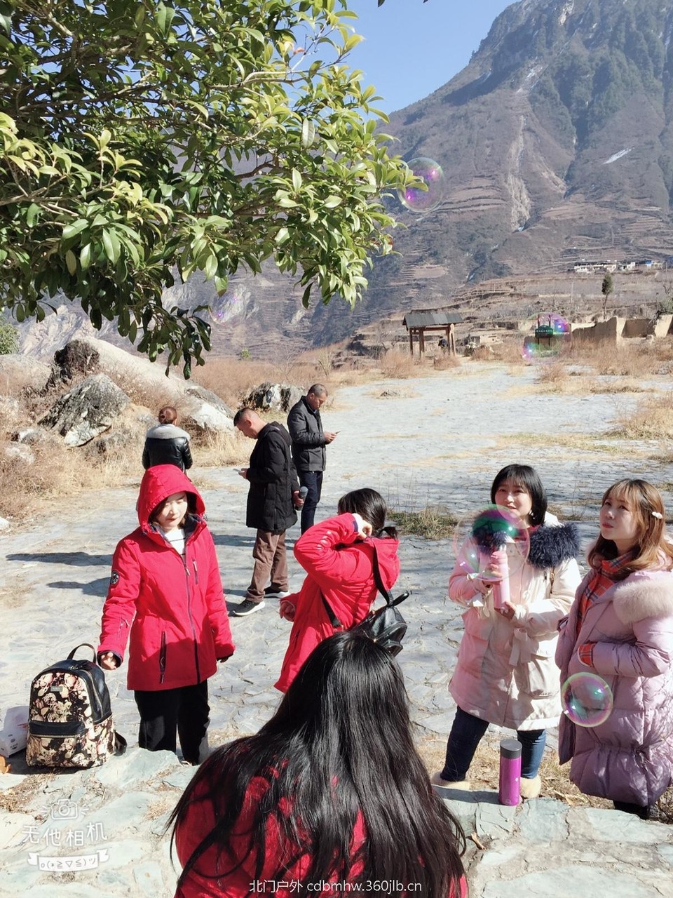 A563A213-52BB-4040-B6DC-BA9C1186E667