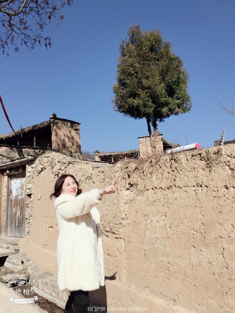 2AEBC354-1F1E-405B-A7A8-C3539BD02EBA