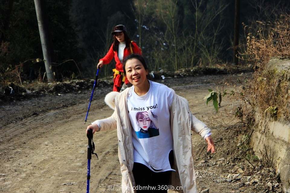 C3E4C5BA-4796-4C1E-A66F-BEFAEE77B1A4