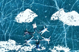 【1.1-1.2/1.2-1.3元旦 野马海子+海螺沟】蓝冰海子·冰川森林·贡嘎金山，三重景色合奏冬日视觉盛宴~