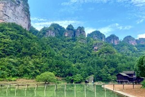 【年会特价259元】1.31-2.1 休闲徒步倒脱靴千丈幽谷，篝火晚会烟花，打卡新昌大佛寺，拜佛求财神