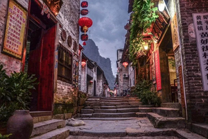 春节2期：广西龙城柳州嗦粉，鹿寨喀斯特奇观，梧州骑楼城，千年黄姚古镇3天