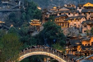 元旦3日｜火车•【婺源望仙谷】三清山の菊径村-卧龙谷-樟村-月亮湾-景德镇陶溪川-瑶里古镇~纯玩精品团