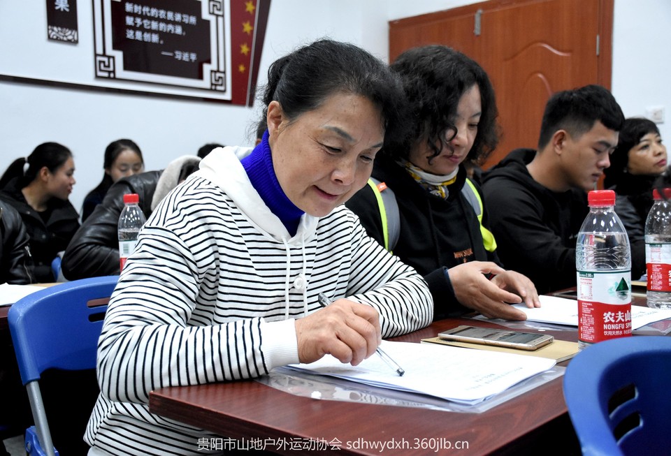 5e4d99c8d18794eddf8d8efebac44af