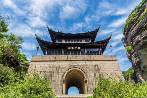 【3.8特惠｜剑门关1天】穿越历史长廊，领略剑门关的雄伟壮美。