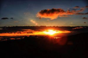 【华尖山-2天】比牛背山更近更炫的天空之境，云海云瀑、日出日落、星空晚霞。