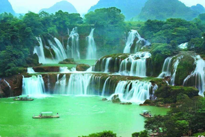 2019年2月5-11日 广西中越边境海岸 德天瀑布 三门海天坑 巴马阳朔 跨年暖冬7日游