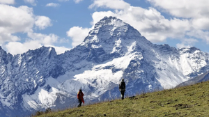 每周6/7【探秘II猛古雪山】1日游  漫步云端之上的高山牧场，雪山环绕，远观“小冈仁”霸王山！