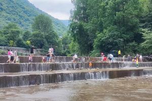 【梵路定制||药师岩+斜源耍水】1日游  梦回唐朝寻千年镌刻文化， 斜源小镇耍水休闲.