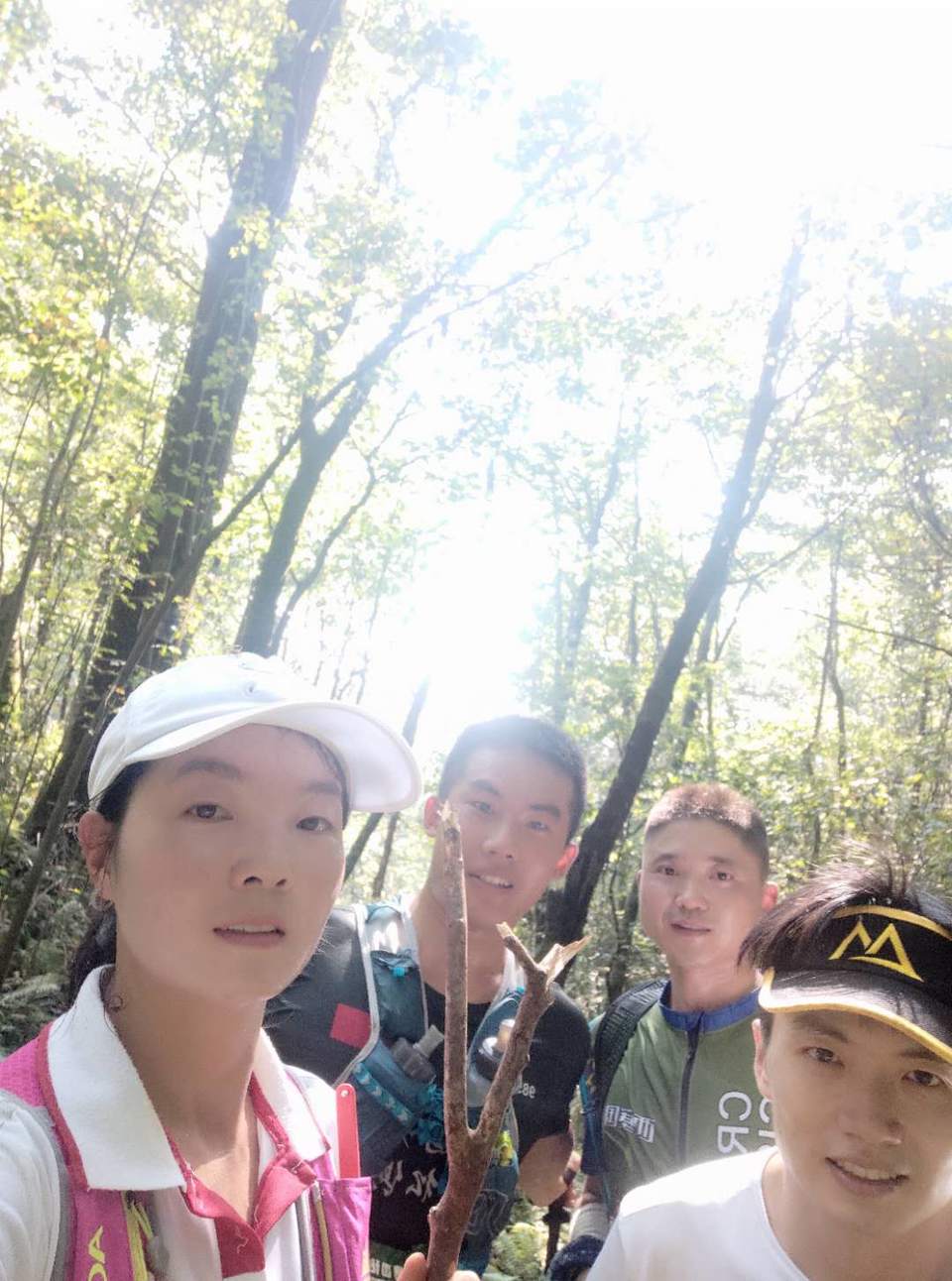 Ez9C3nayW2uLaVxsHyFFHobSKekjqtK7HxpSZQyIinbLQu3oxhYisI8iRwnFmUbB