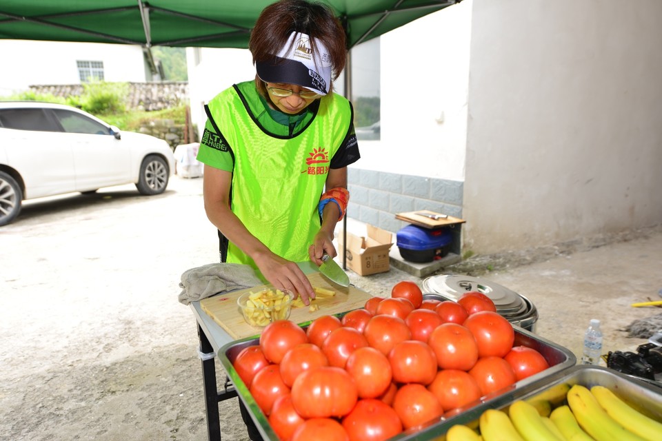 8F733316-F9B1-40C4-AE51-9FDE9C93147D