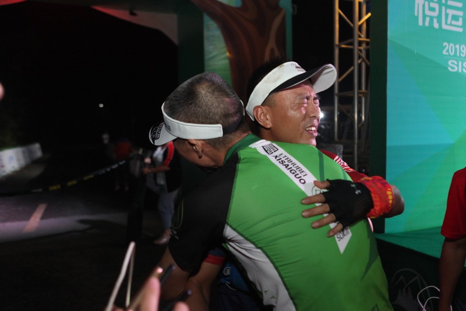 0E318049-A4BB-4CD3-830F-4B73B49D3573