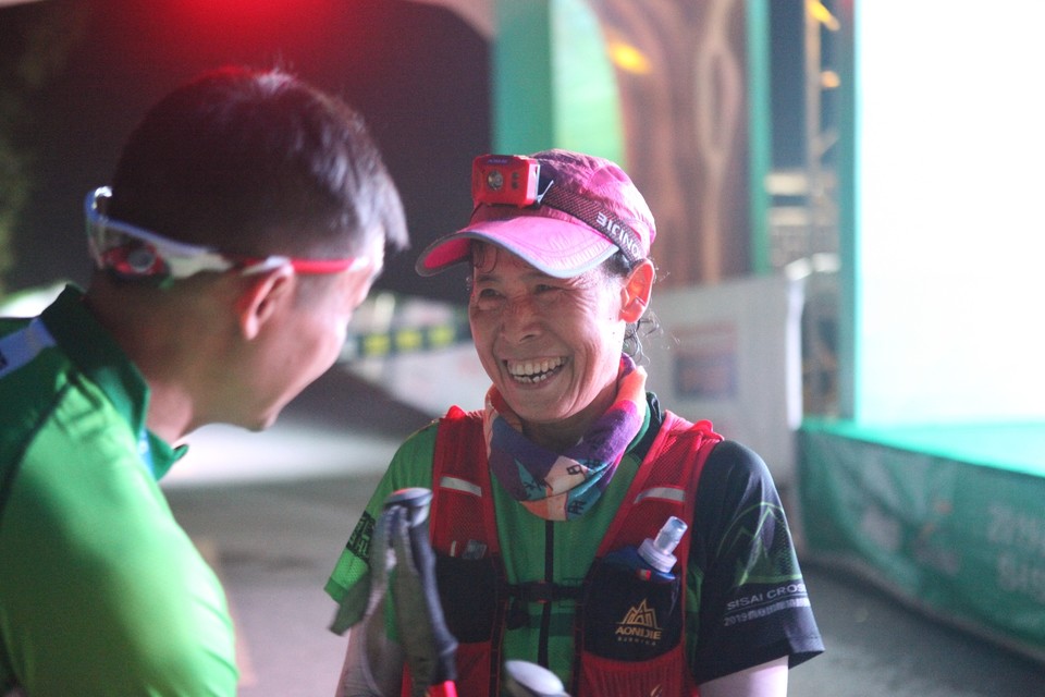 4A4F16E5-5B3B-40AF-9B5E-E2309E499DCE