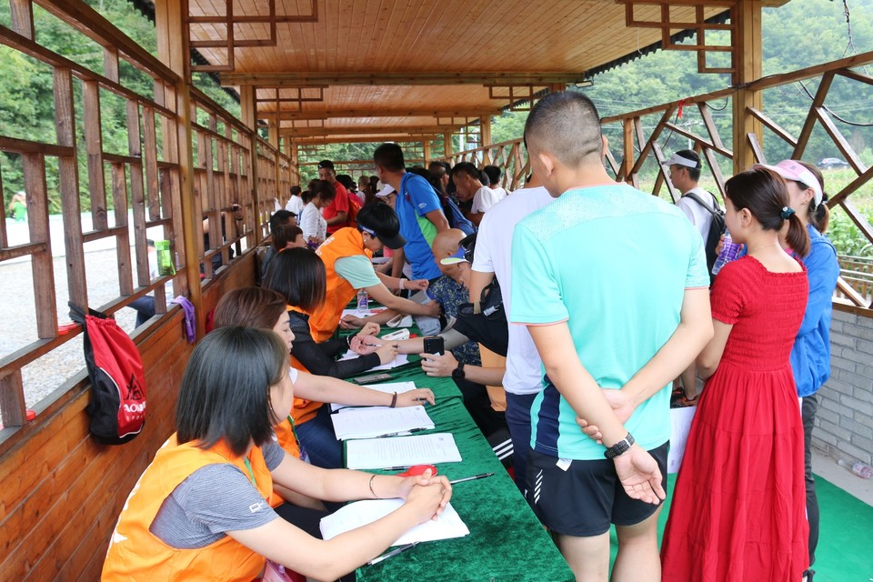 AD63315C-0C10-4DBA-B270-58BC95416482