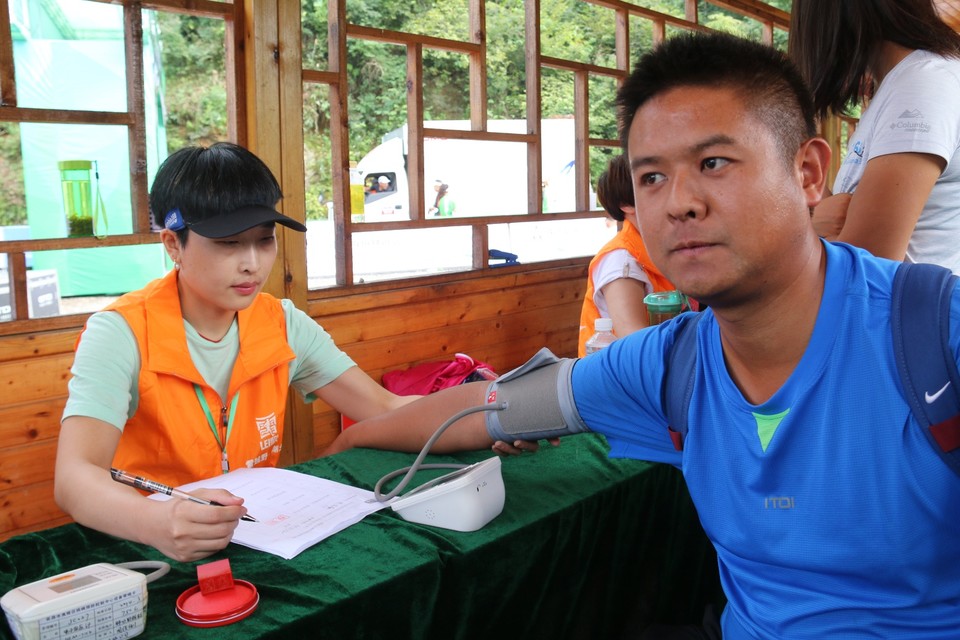 E056D7F9-3A7B-4843-BC2C-0B16EDB6C7D1