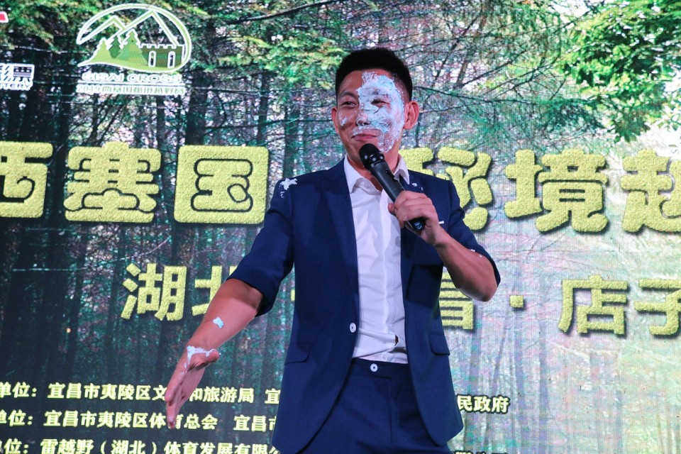 0EC0FF80-A416-489A-9FC0-64B6972D630C