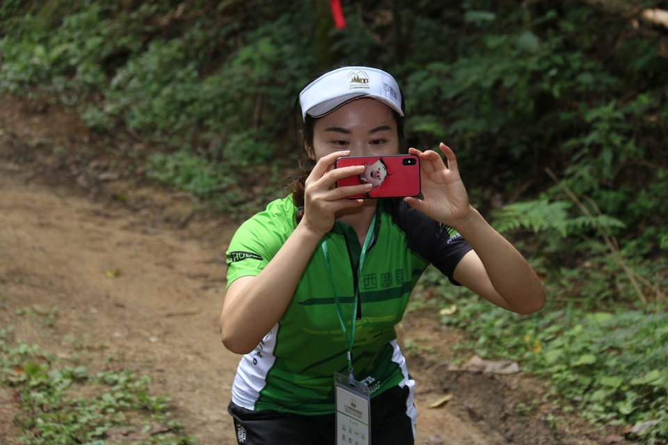 BEDB0FF0-F3FD-46B6-B489-BBE8FBE44FB0