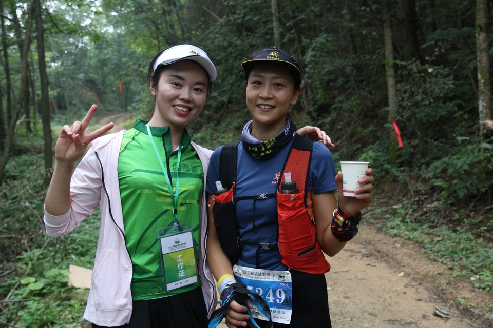 2CEC1AF0-D2F9-4429-ADF7-E0F2DC3AC425