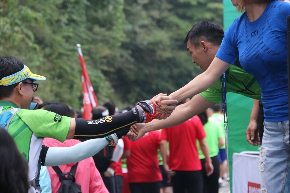 F3457765-4F98-4AE0-BC40-61C69B0C96B5