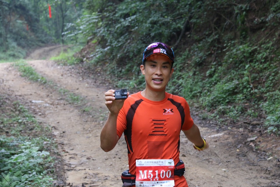 6E2F453B-1FC6-4ED7-9665-81F5A36A1946