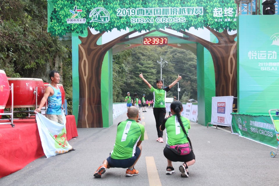 FF221DEC-6182-40D6-AC88-2D7452C88151