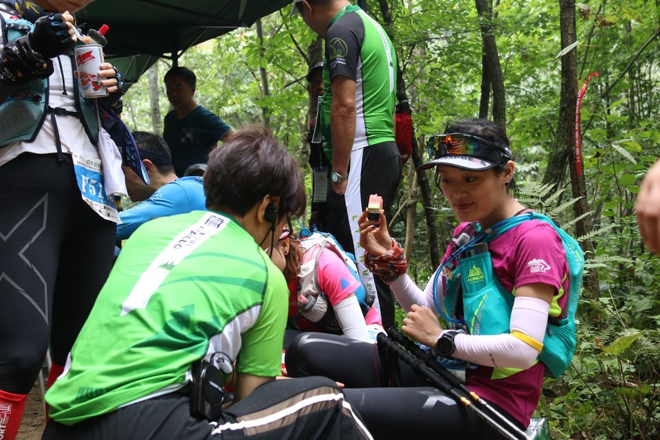 C7B977EC-FC86-4790-8B4E-9C556B046757