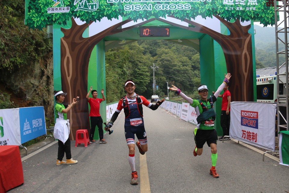 4B189256-9421-41B3-977F-4925DD0B8175