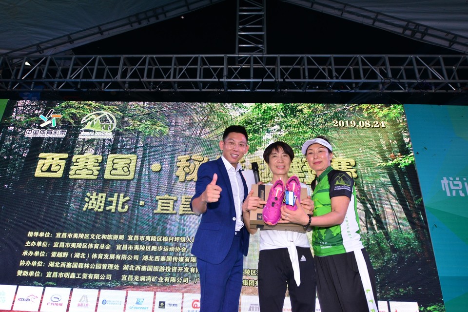 693788C1-B9E7-4134-BCF9-AAECE0BFC83F