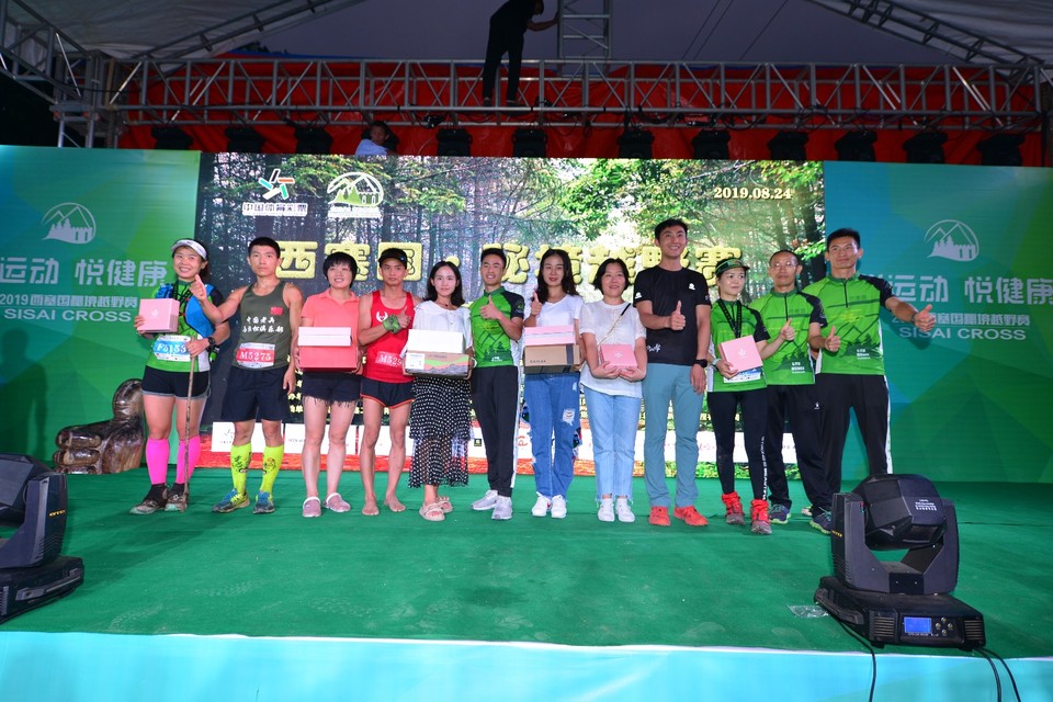 7121E445-6431-44D1-93B6-20762268D31D