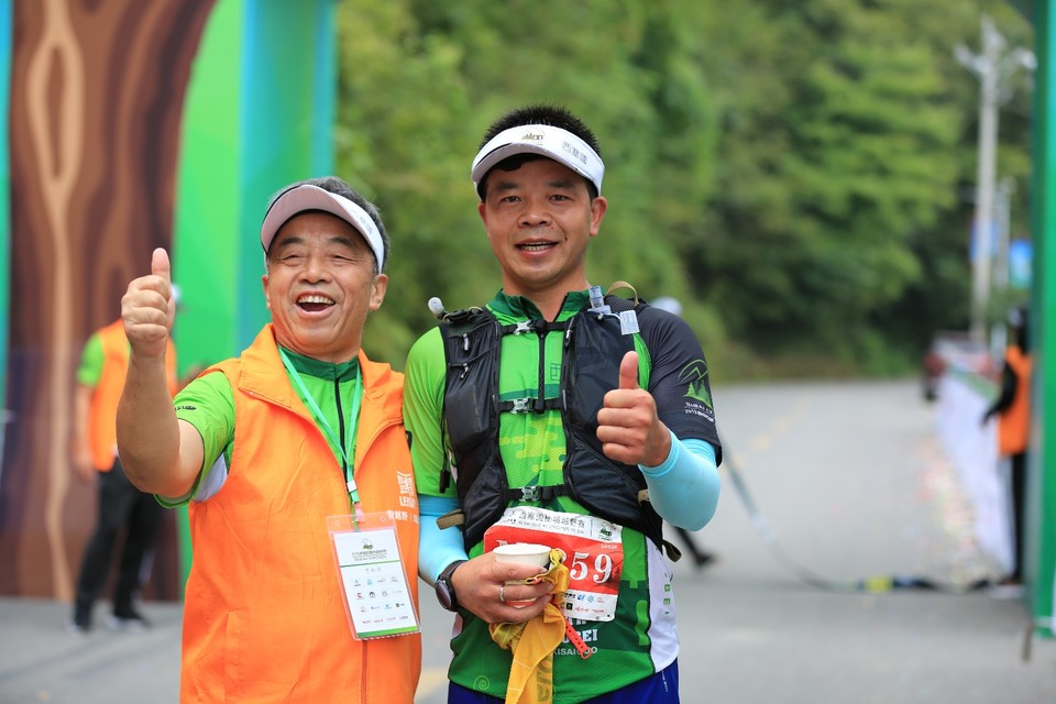 38482649-7CB9-4D96-B9CC-3E136C75C67B