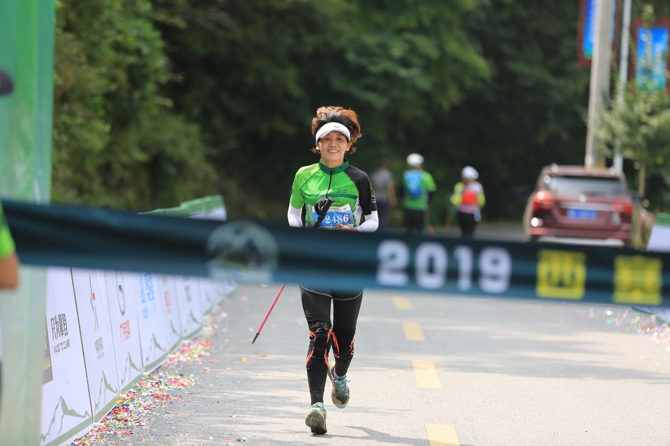 B74B5A41-36AD-44C6-A6E3-315E2ECE60CA