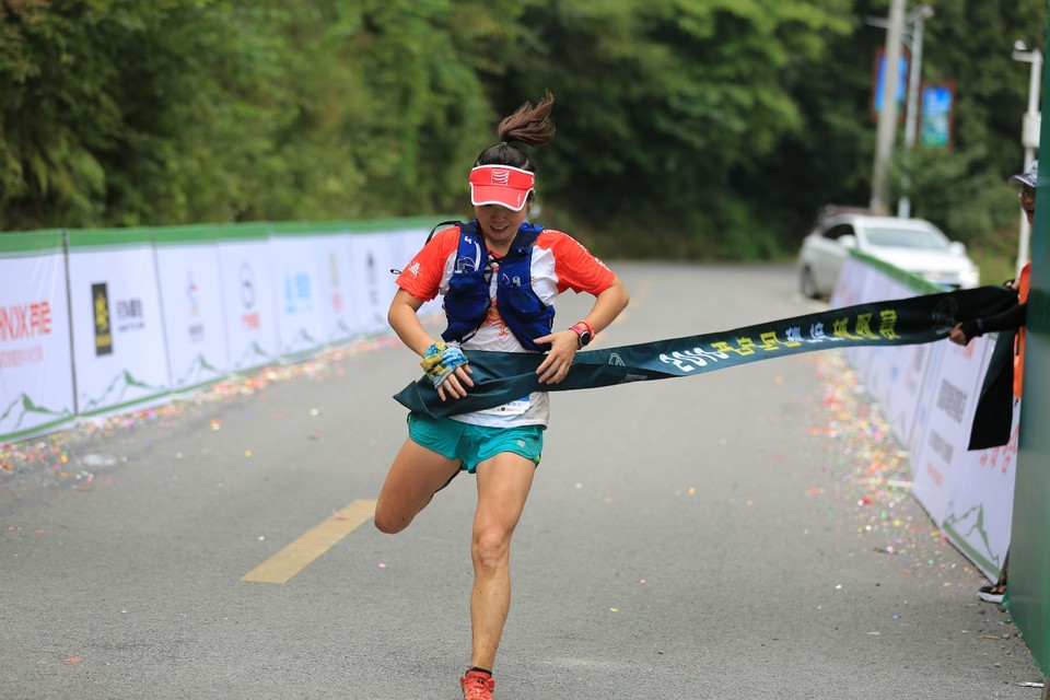 02E60350-600E-4204-B8EA-4E067C18FBF8