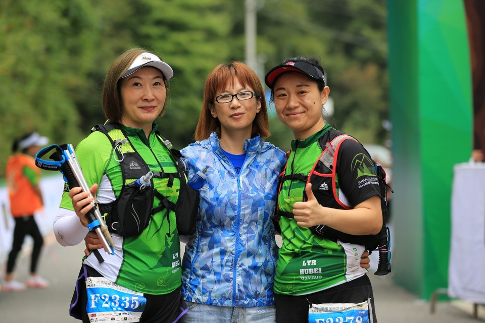 DC9E739B-4C01-4AA6-BBC1-AD85D4B9C93F