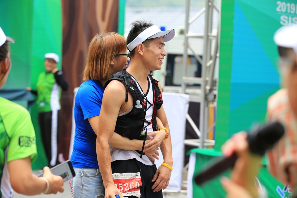 C0045032-F28C-47FC-8240-6379C8D2E77F